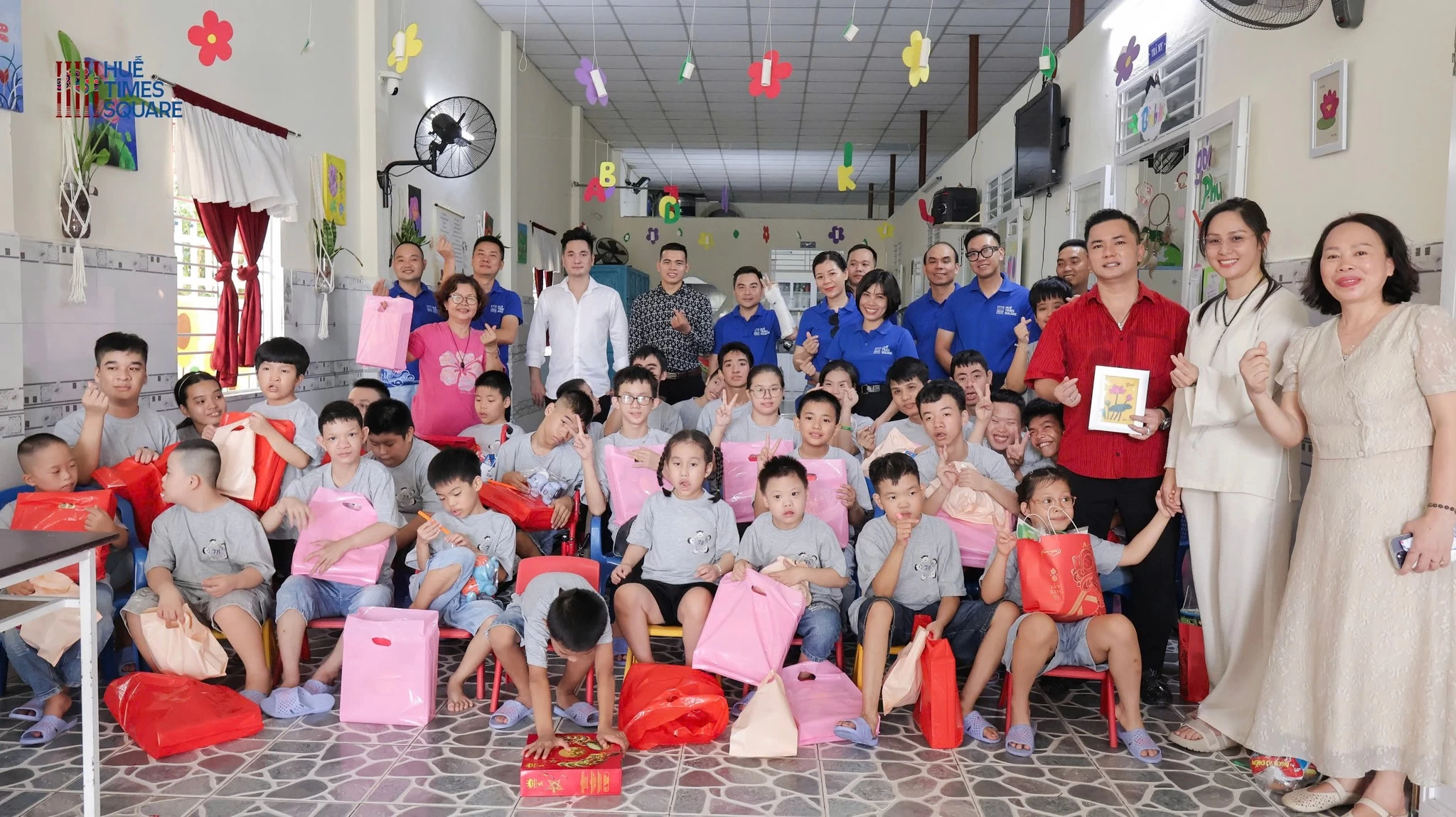 Trung Thu Trao Yêu Thương: Huế Times Square Và Hành Trình Gửi Nụ Cười Đến Cộng Đồng