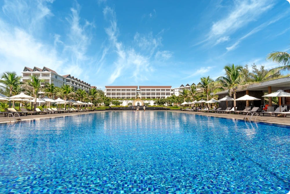 BLUE LAGOON 1